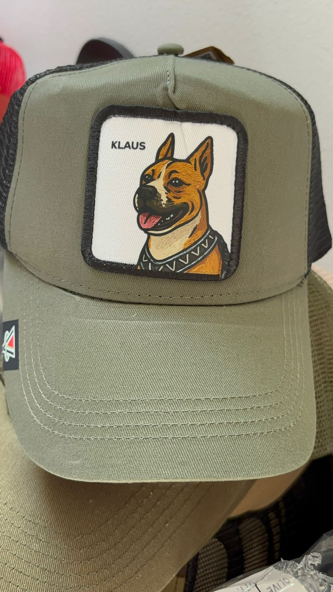 Fai o fatti un regalo davvero esclusivo! trasforma il tuo amico a 4 zampe in un'icona da indossare CAPMYPET l'esclusivo cappellino da baseball con la patch del tuo amico a 4 zampe. OTTIMO REGALO DI NATALE per uomo donna e bambino